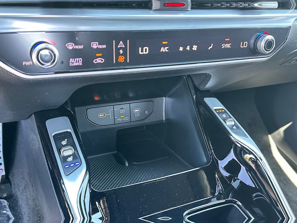 New 2025 Kia Sorento SX Prestige AWD/4WD image 31