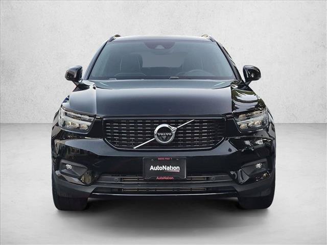 Used 2019 Volvo XC40 T5 R-Design AWD/4WD image 2