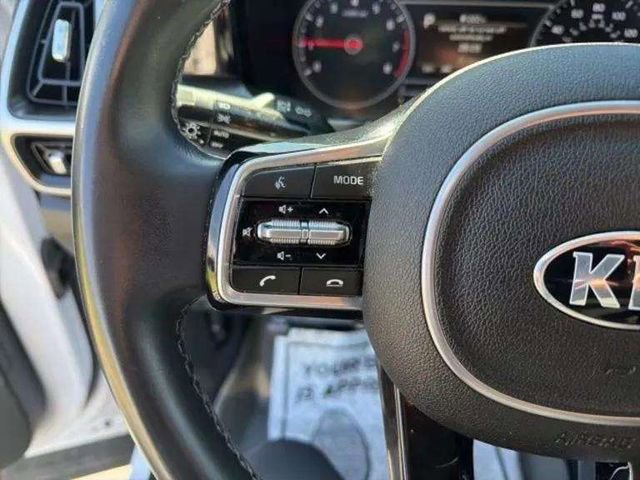 Used 2021 Kia Sorento S image 14