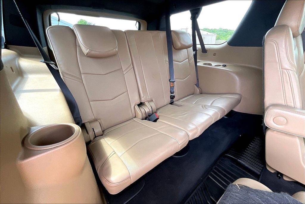 Used 2019 Cadillac Escalade ESV Platinum AWD/4WD image 28