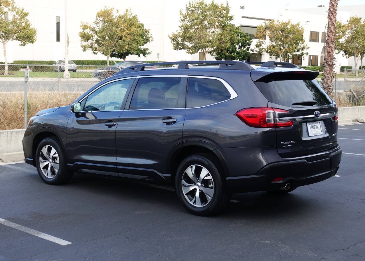 Used 2023 Subaru Ascent Premium w/ Convenience Package AWD/4WD image 9