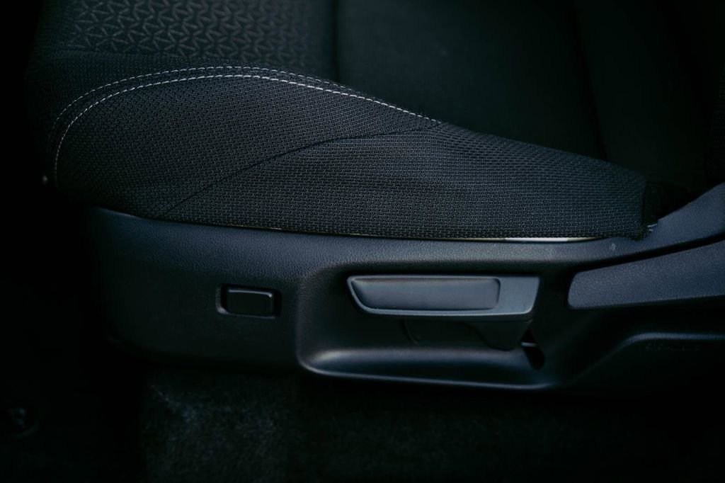 Used 2025 Toyota 4Runner SR5 image 14