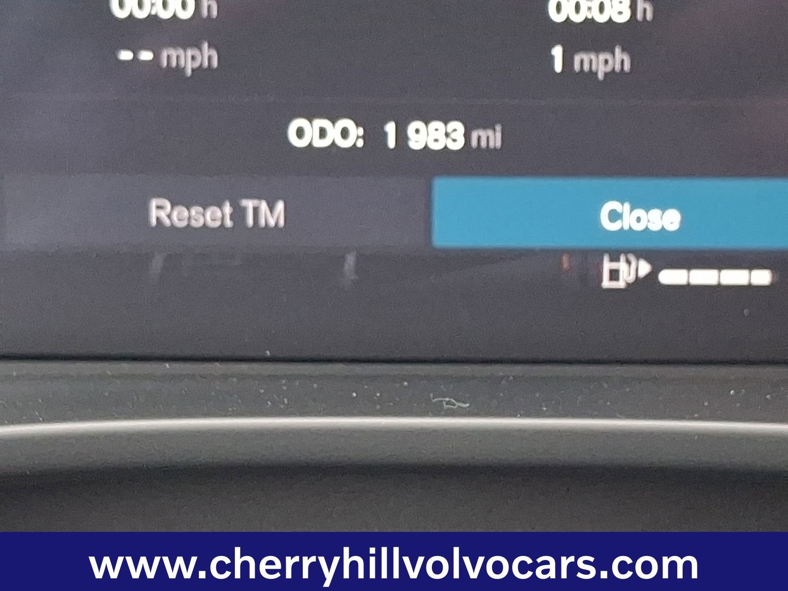 Certified 2025 Volvo XC40 B5 Ultra w/ Climate Package image 21