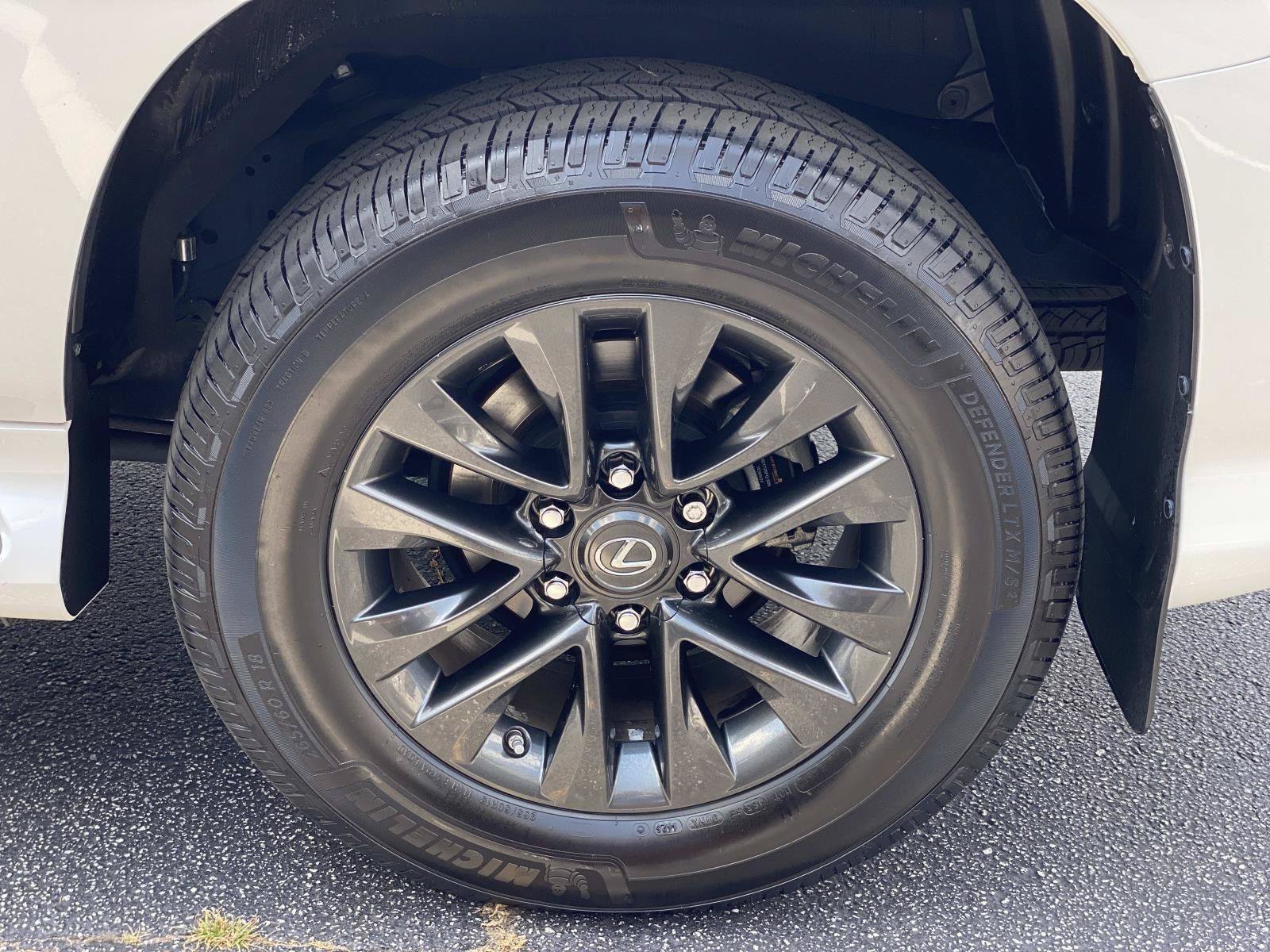 Used 2020 Lexus GX 460 Premium w/ Premium Package AWD/4WD image 14