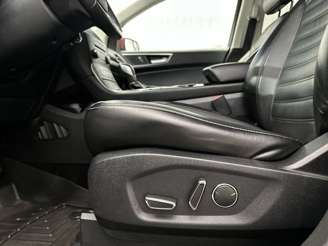 Used 2015 Ford Edge SEL w/ Equipment Group 201A AWD/4WD image 17