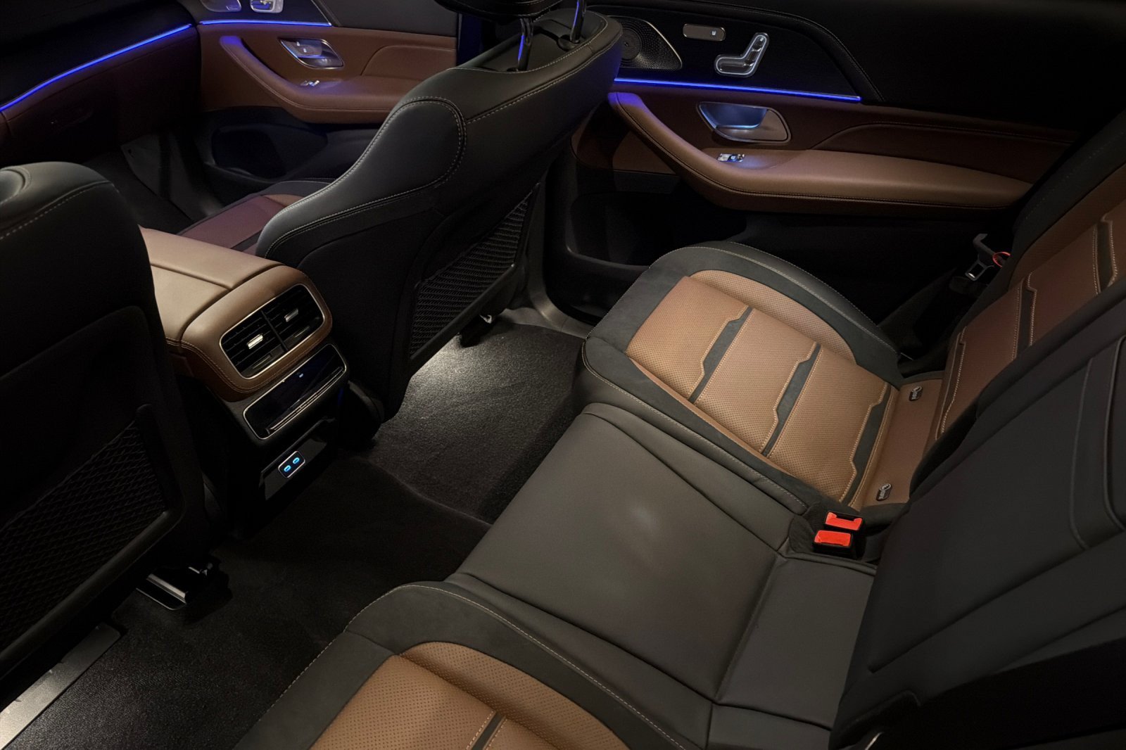 New 2026 Mercedes-Benz GLS 63 AMG 4MATIC image 11