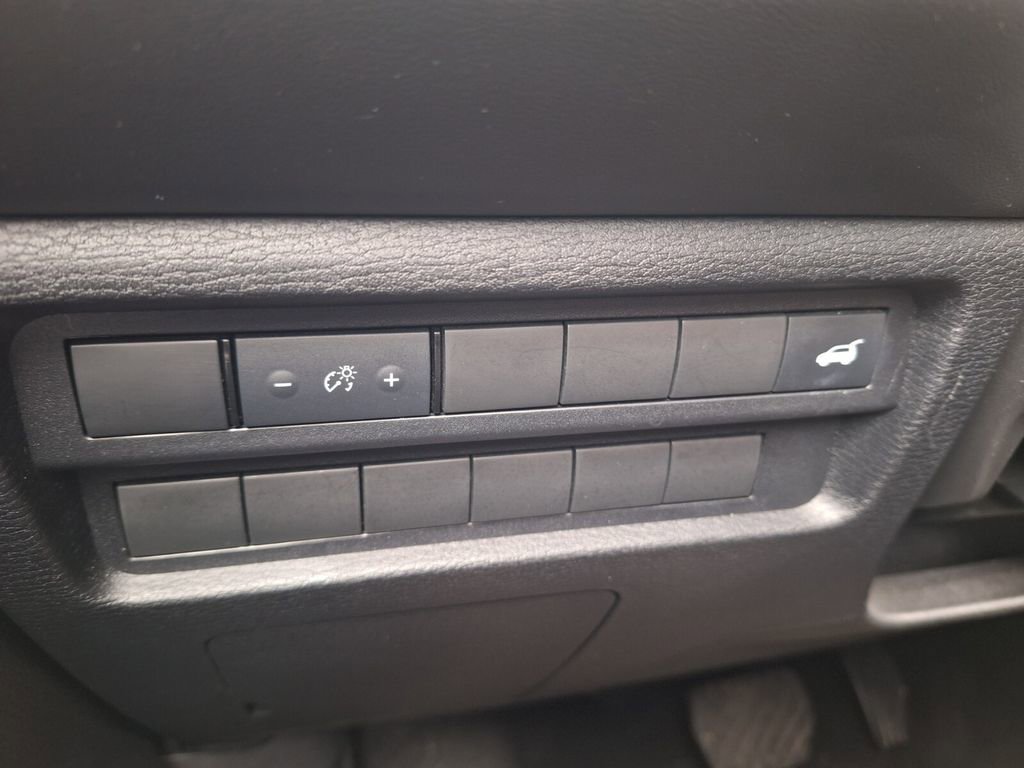 Used 2024 Mitsubishi Outlander SE Black Edition image 12