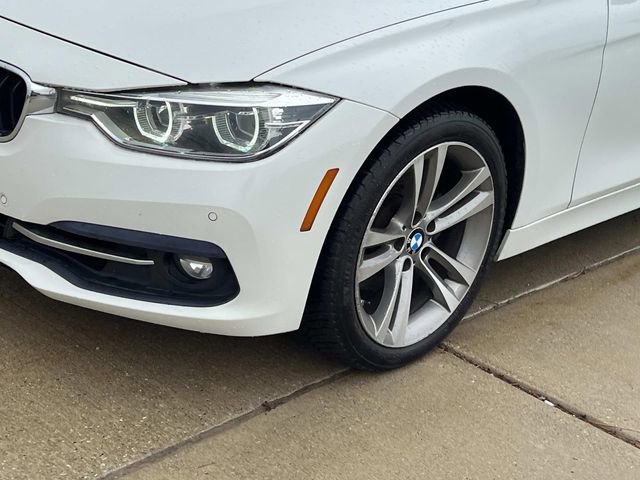 Used 2017 BMW 330i xDrive Sedan image 9