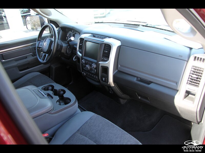 Used 2017 RAM 2500 SLT w/ Luxury Group RWD image 16