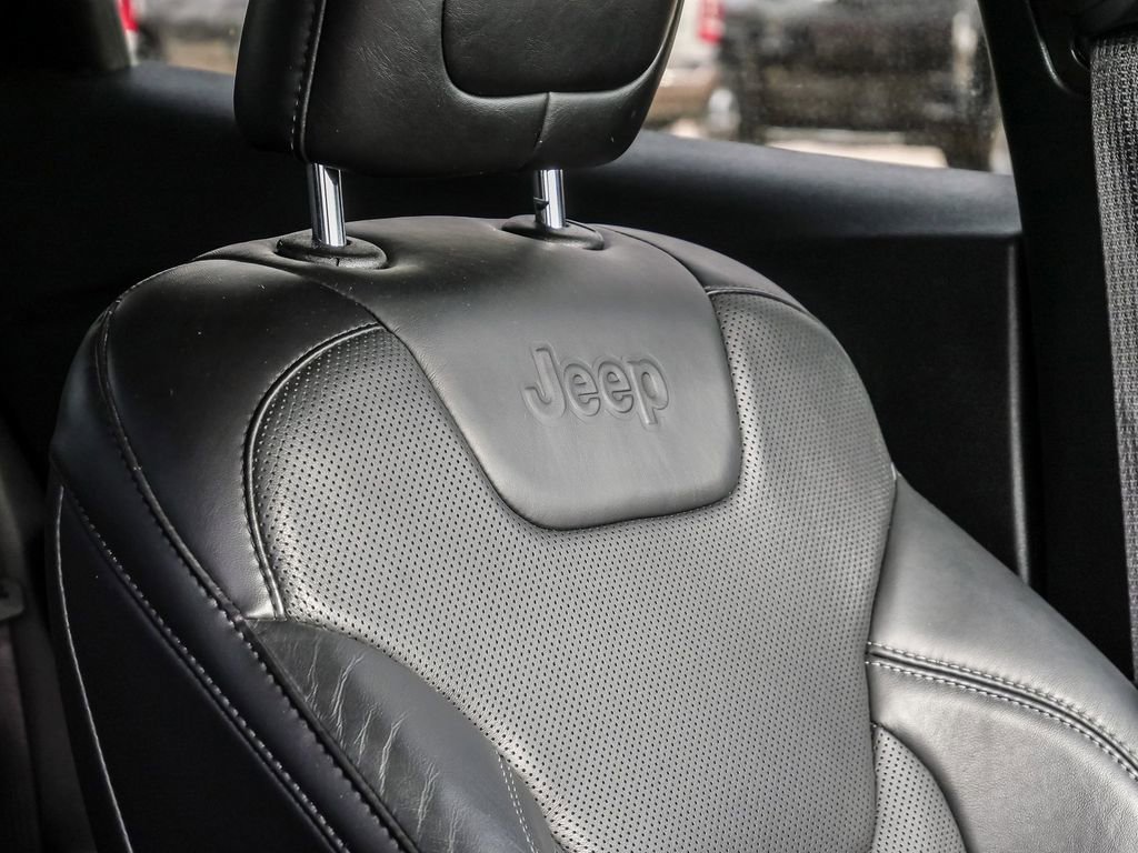 Used 2020 Jeep Cherokee Limited FWD image 47