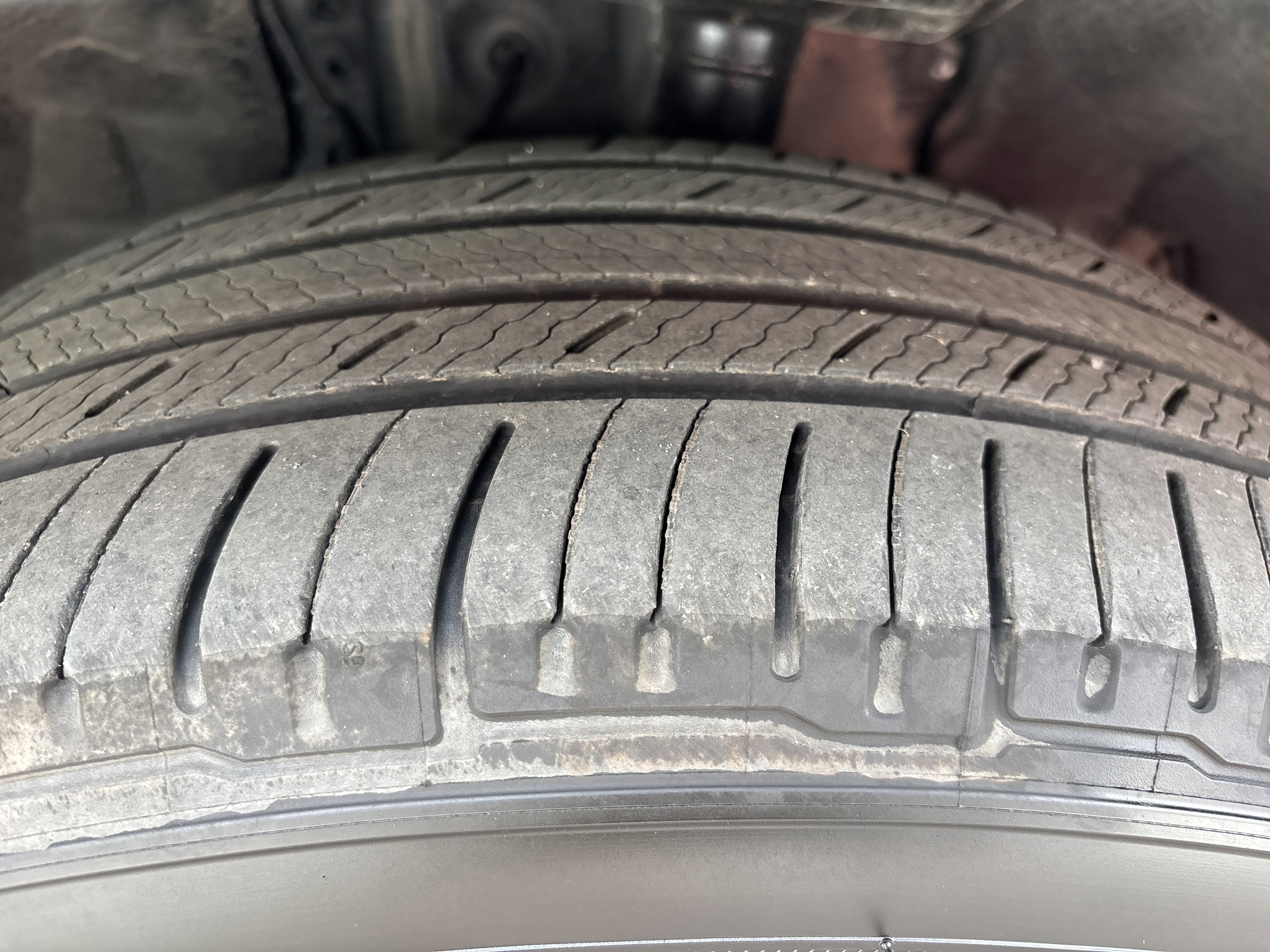 Used 2024 Toyota Highlander XLE image 12