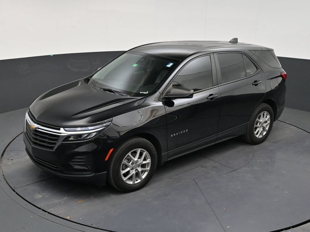 Used 2024 Chevrolet Equinox LS FWD image 11