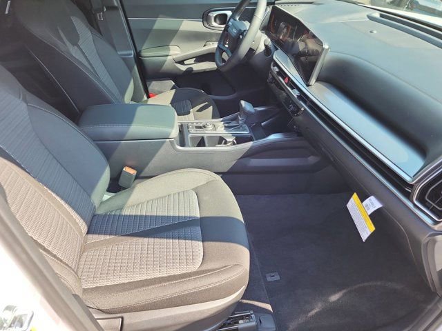 New 2026 Kia Sorento LX FWD image 8