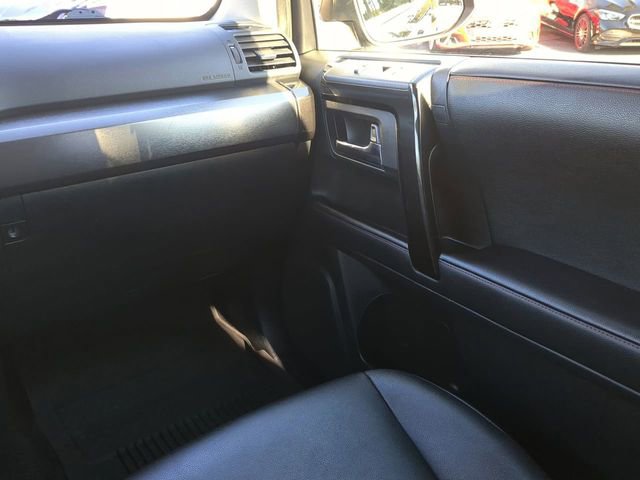 Used 2021 Toyota 4Runner Venture image 19