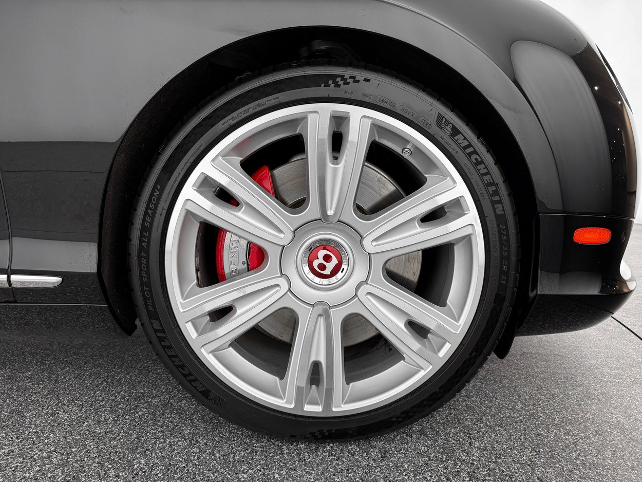 Used 2015 Bentley Continental GT image 33