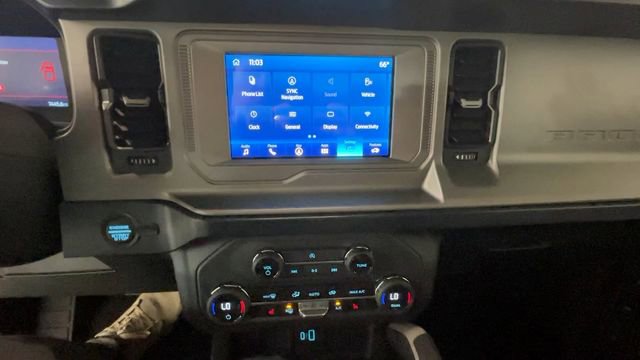 Used 2023 Ford Bronco Outer Banks AWD/4WD image 32