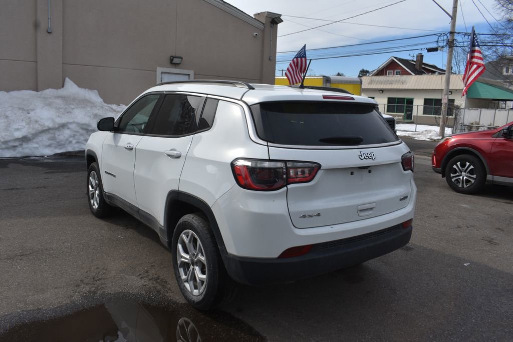 Used 2025 Jeep Compass Latitude image 6
