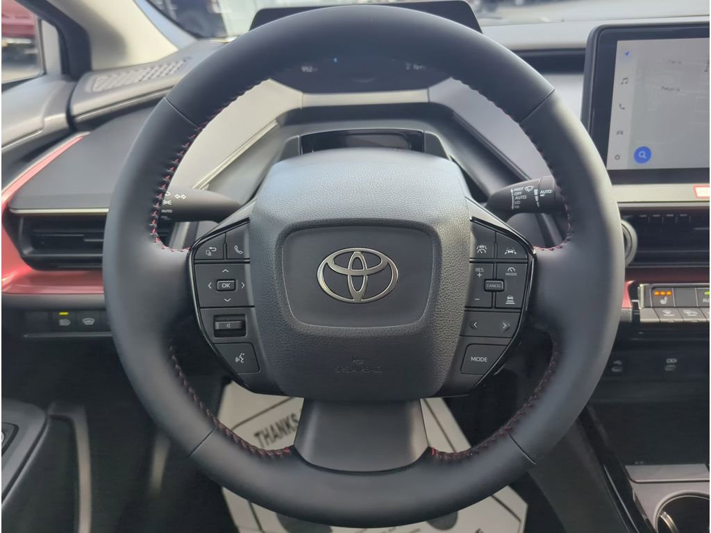 Used 2025 Toyota Prius Plug-In Hybrid image 15