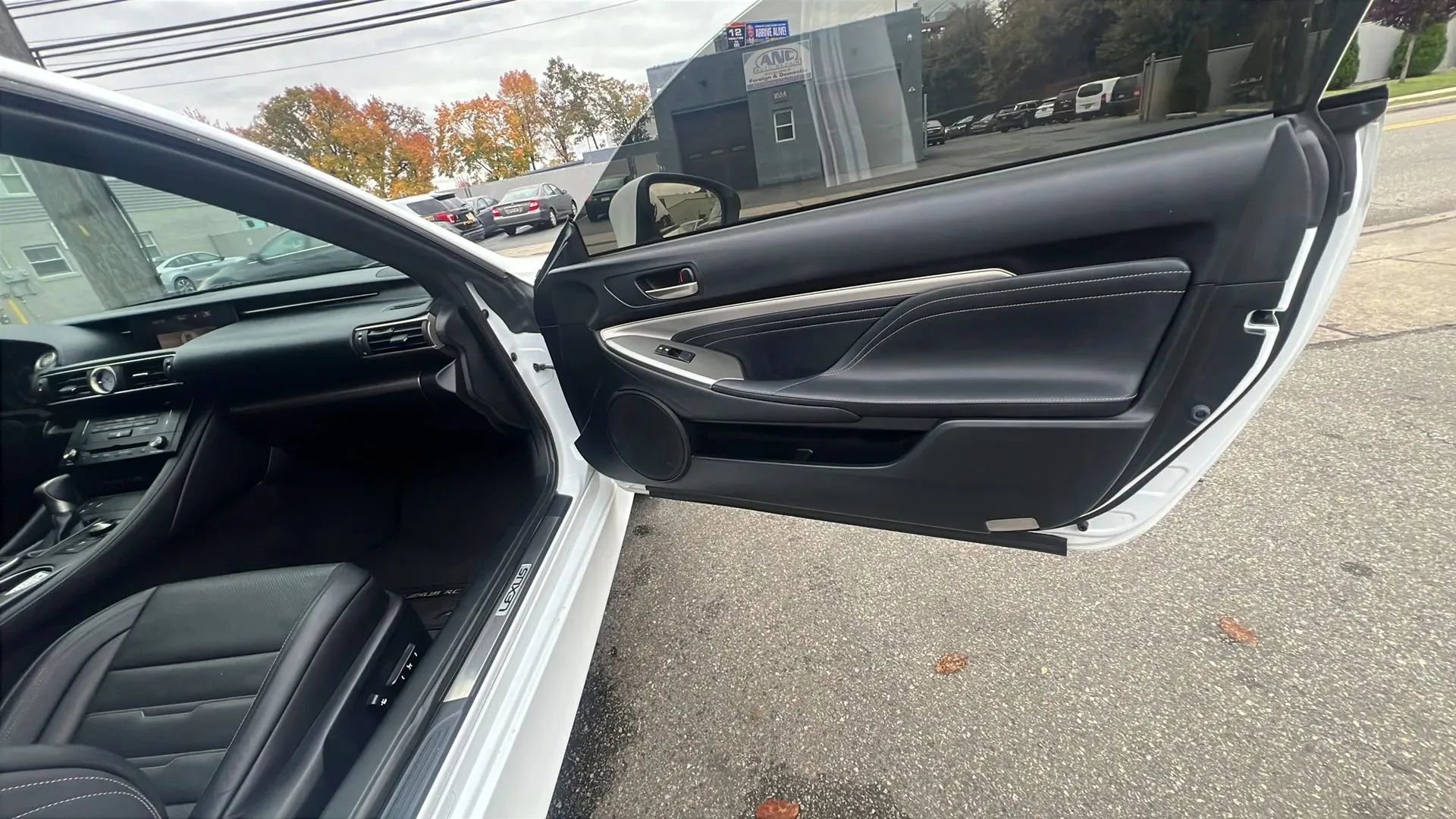 Used 2015 Lexus RC 350 AWD w/ Navigation System Package image 29