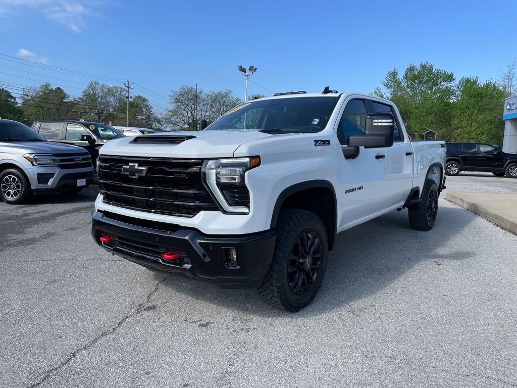 New 2026 Chevrolet Silverado 2500 LT w/ Trail Boss Package AWD/4WD image 3