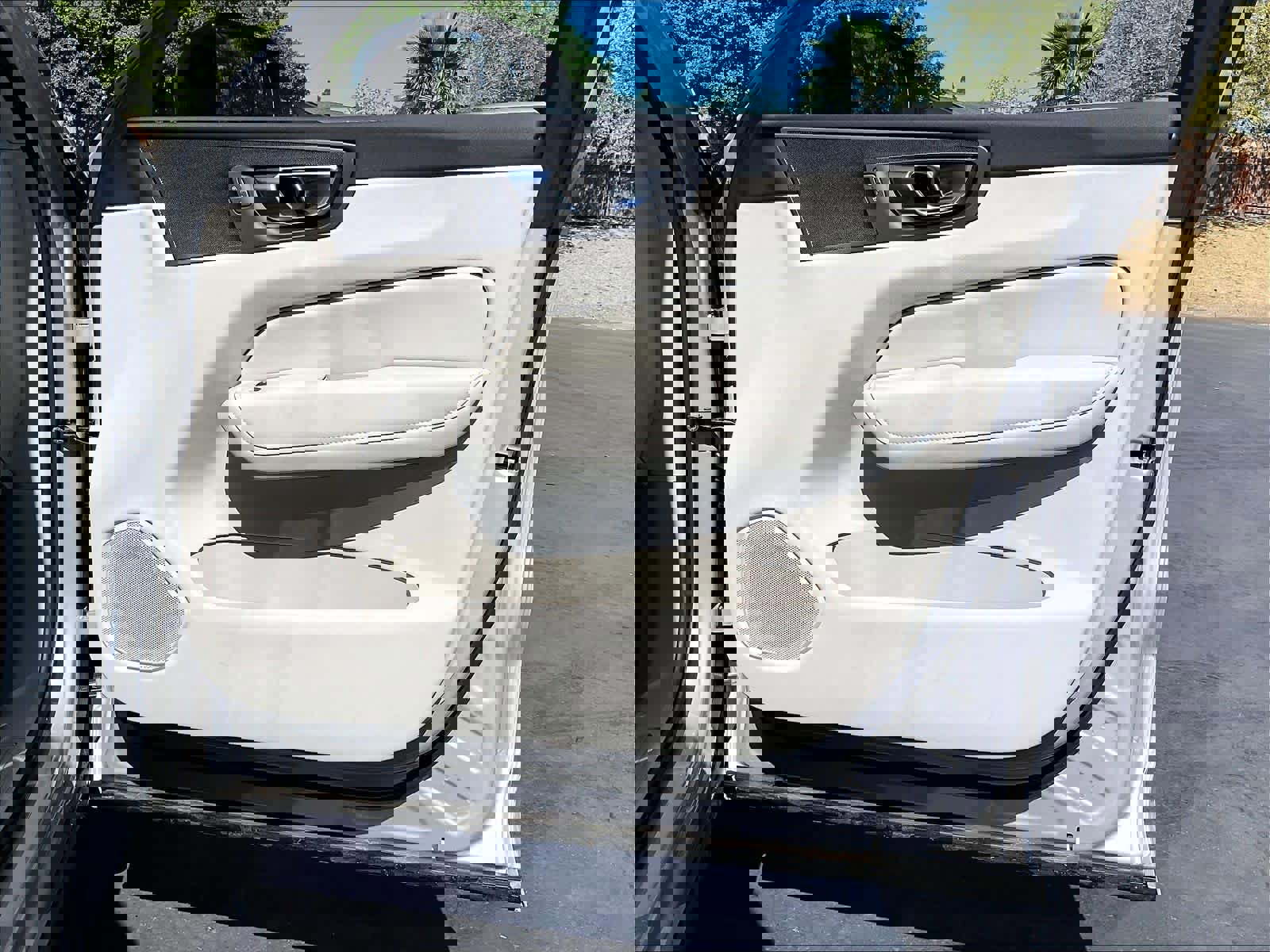 New 2025 Volvo XC60 B5 Core w/ Climate Package AWD/4WD image 30