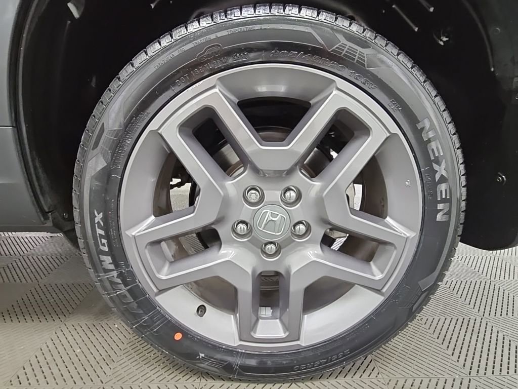 Used 2023 Honda Passport EX-L image 44