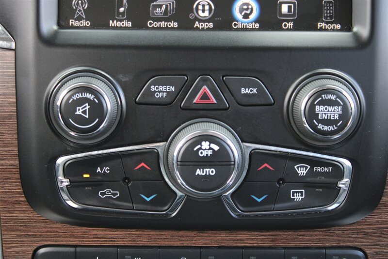 Used 2016 RAM 2500 Laramie w/ Convenience Group AWD/4WD image 23