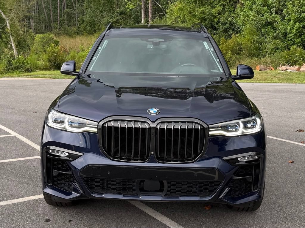 Used 2021 BMW X7 M50i AWD/4WD image 3