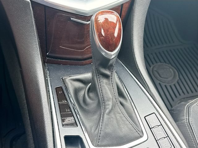 Used 2015 Cadillac SRX Luxury w/ Driver Awareness Package FWD image 24