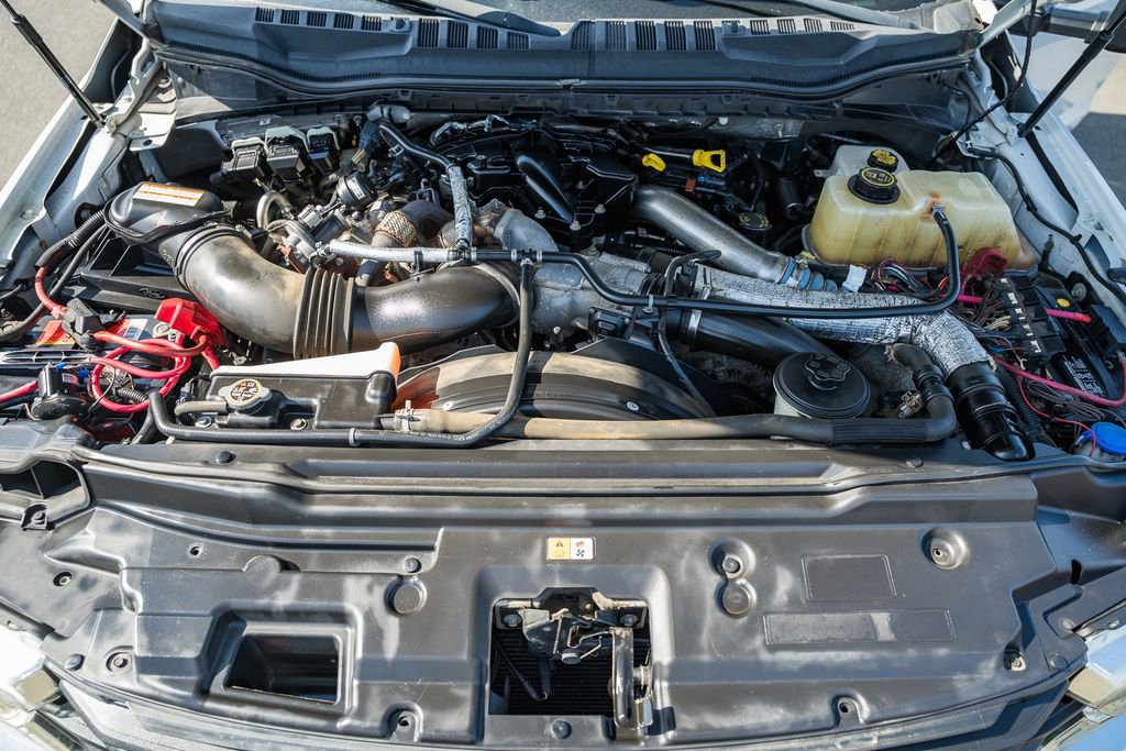 Used 2017 Ford F550 4x4 SuperCab Super Duty image 27