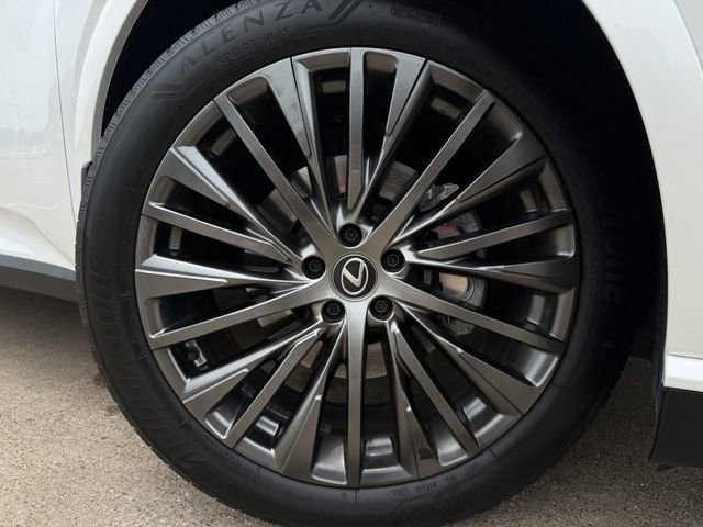 Used 2023 Lexus RX 350 FWD w/ Cold Area Package image 9
