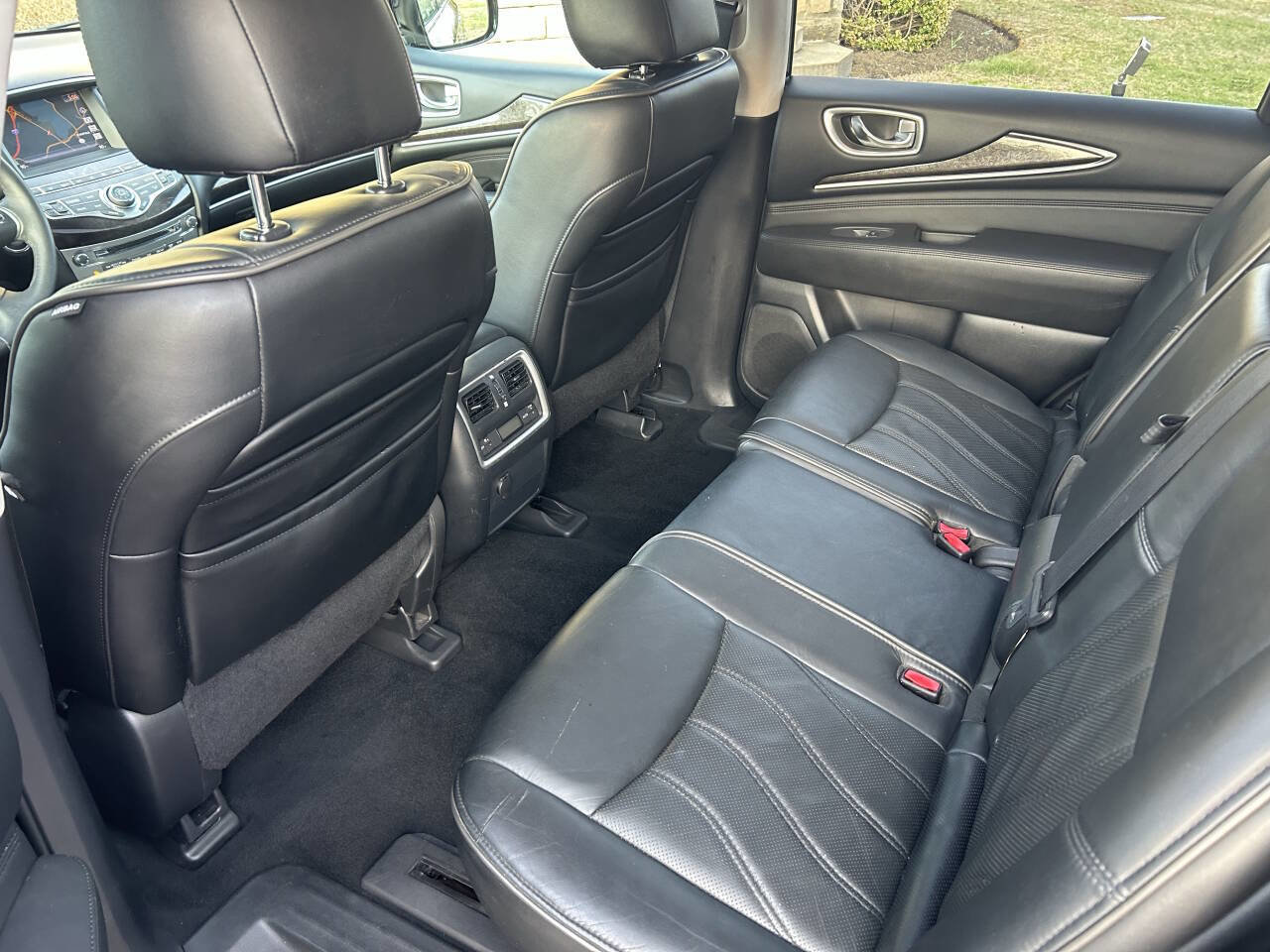 Used 2013 INFINITI JX35 AWD w/ Premium Pkg image 13