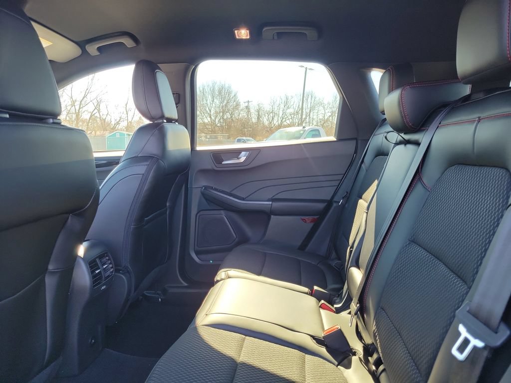 New 2026 Ford Escape ST-Line w/ Tech Pack #1 AWD/4WD image 14
