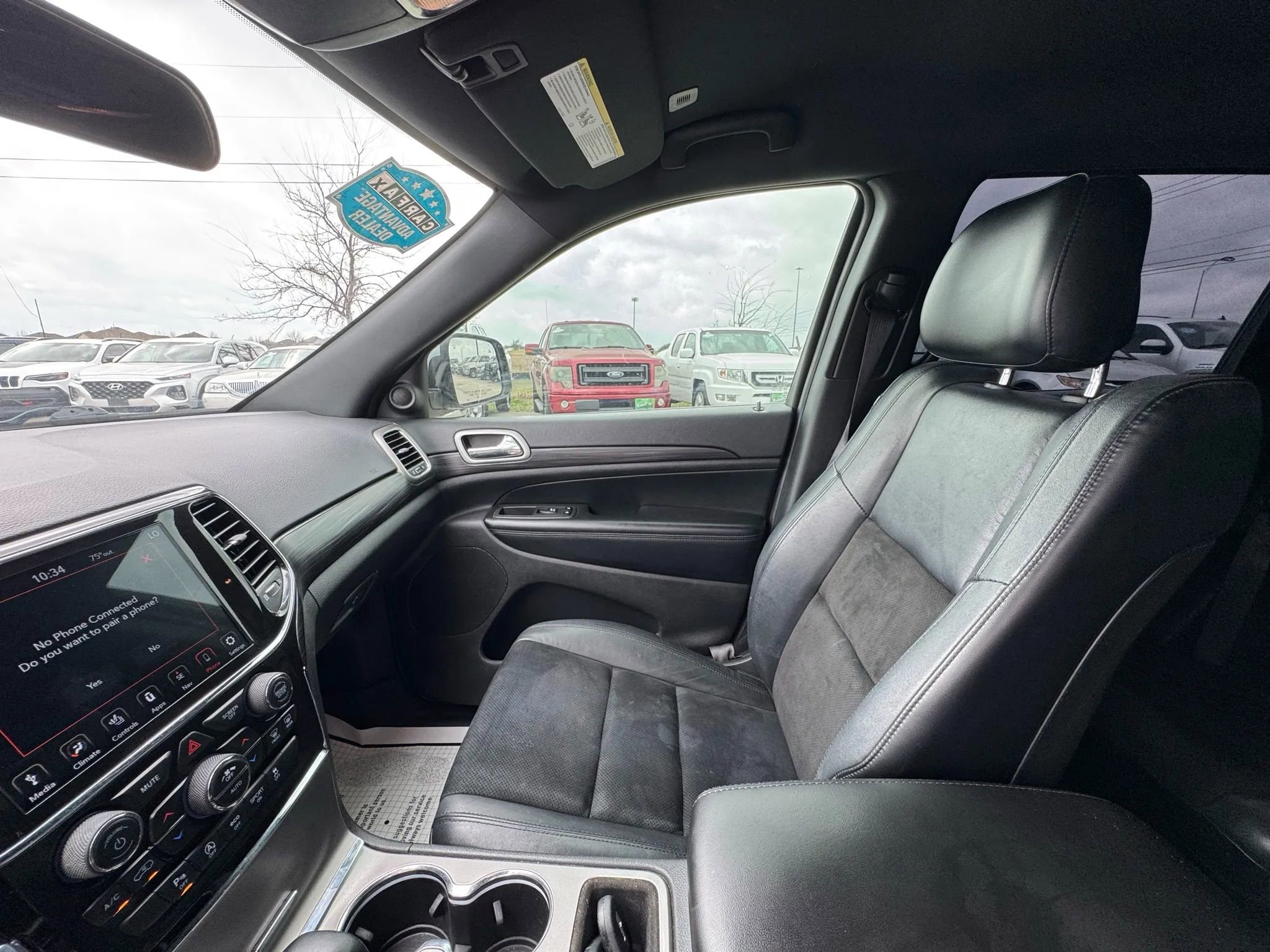 Used 2021 Jeep Grand Cherokee Laredo X image 21