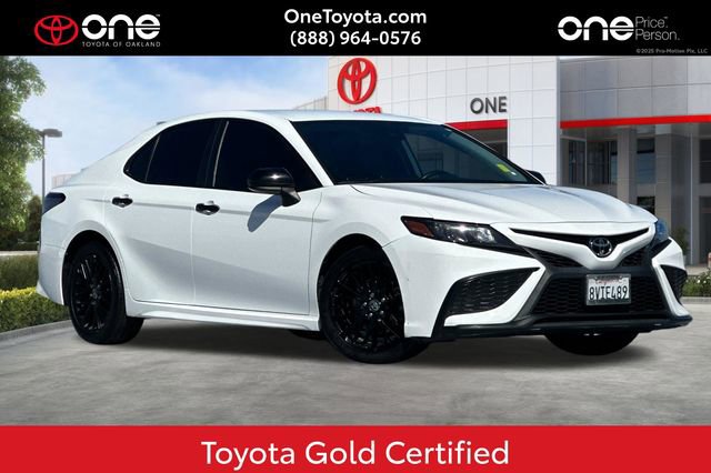 Certified 2021 Toyota Camry SE w/ Carpet Mat Package (TMS)