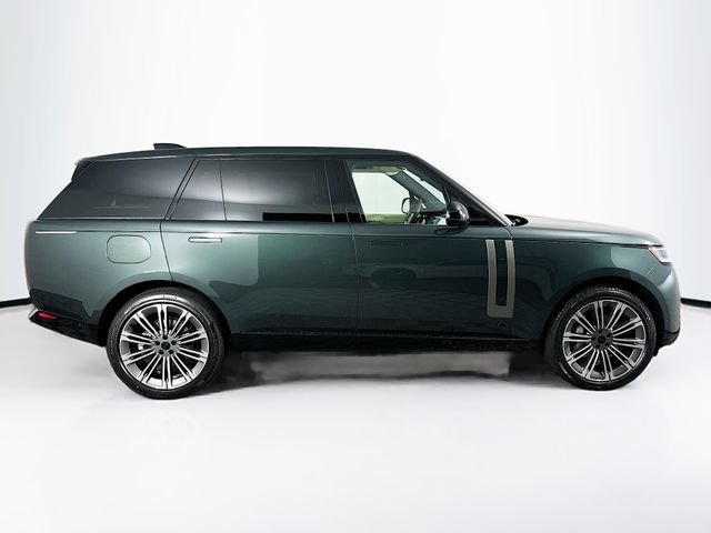 New 2026 Land Rover Range Rover Long Wheelbase SE AWD/4WD image 4