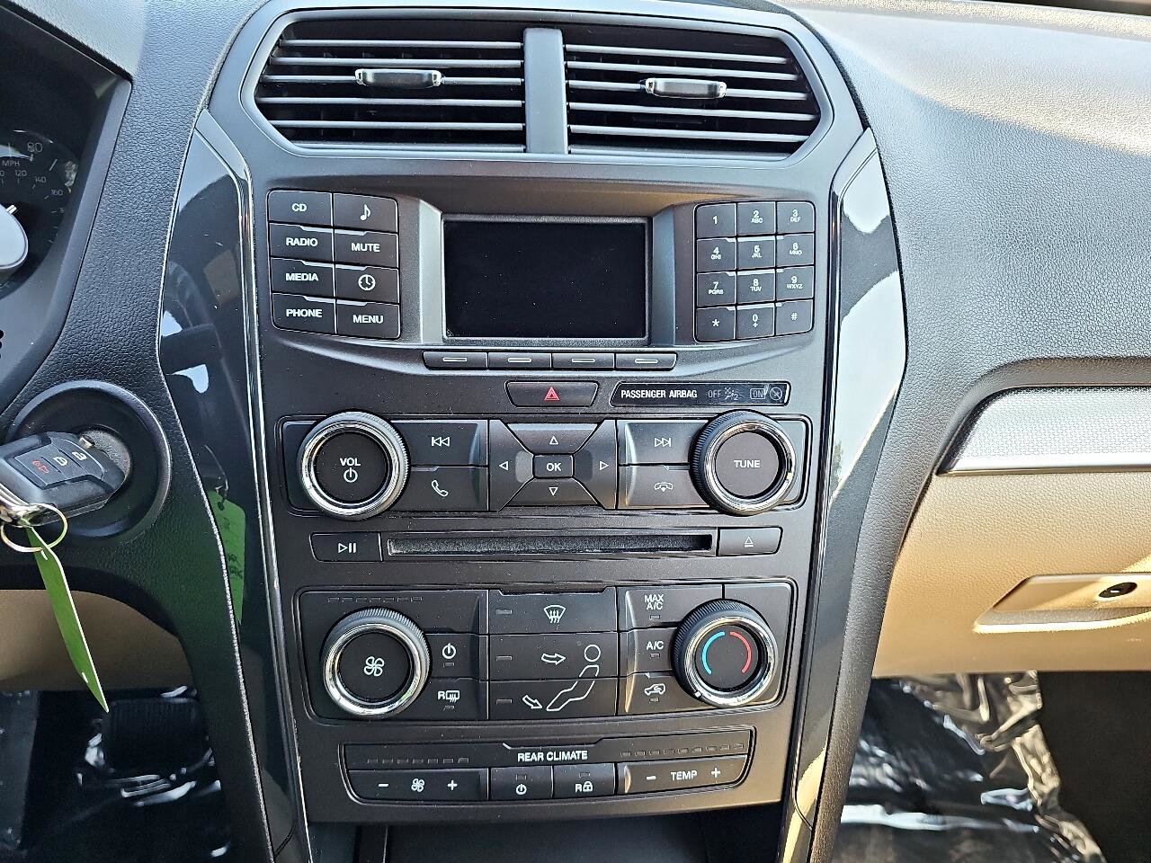 Used 2017 Ford Explorer FWD image 11