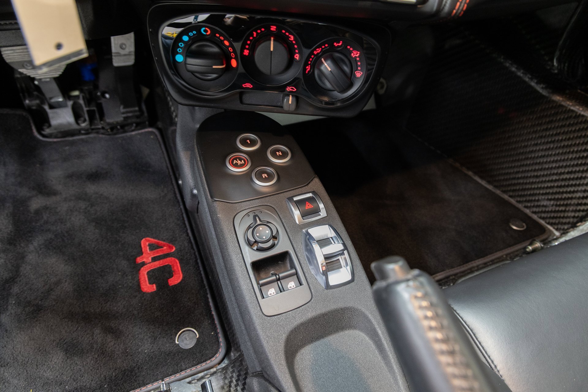 Used 2018 Alfa Romeo 4C Spider w/ Convenience Group - Spider image 16