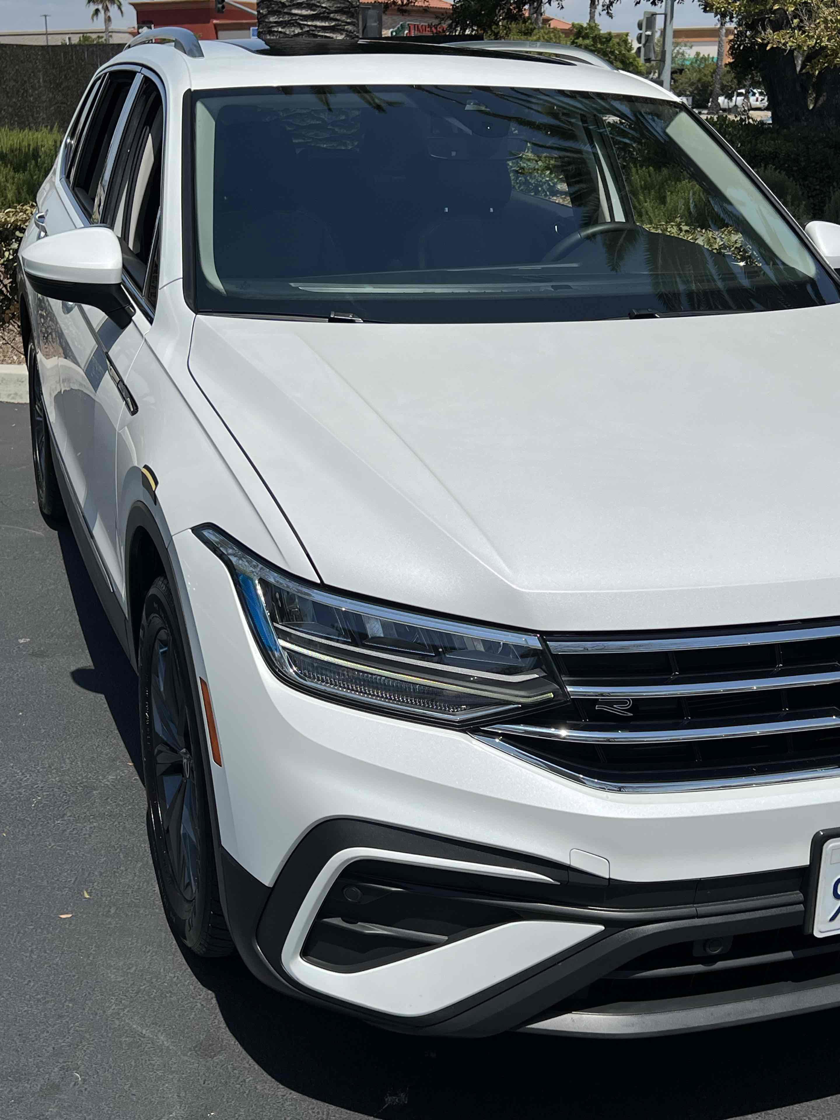 Used 2023 Volkswagen Tiguan SE w/ Panoramic Sunroof Package image 84