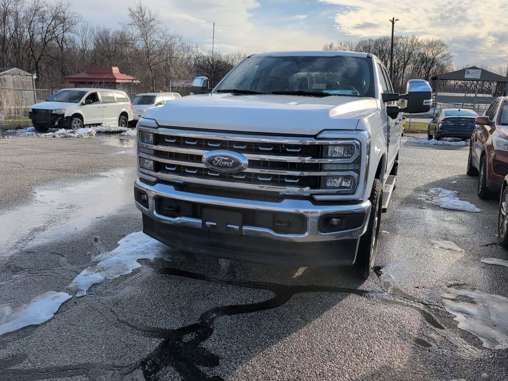 Used 2025 Ford F350 Lariat image 4