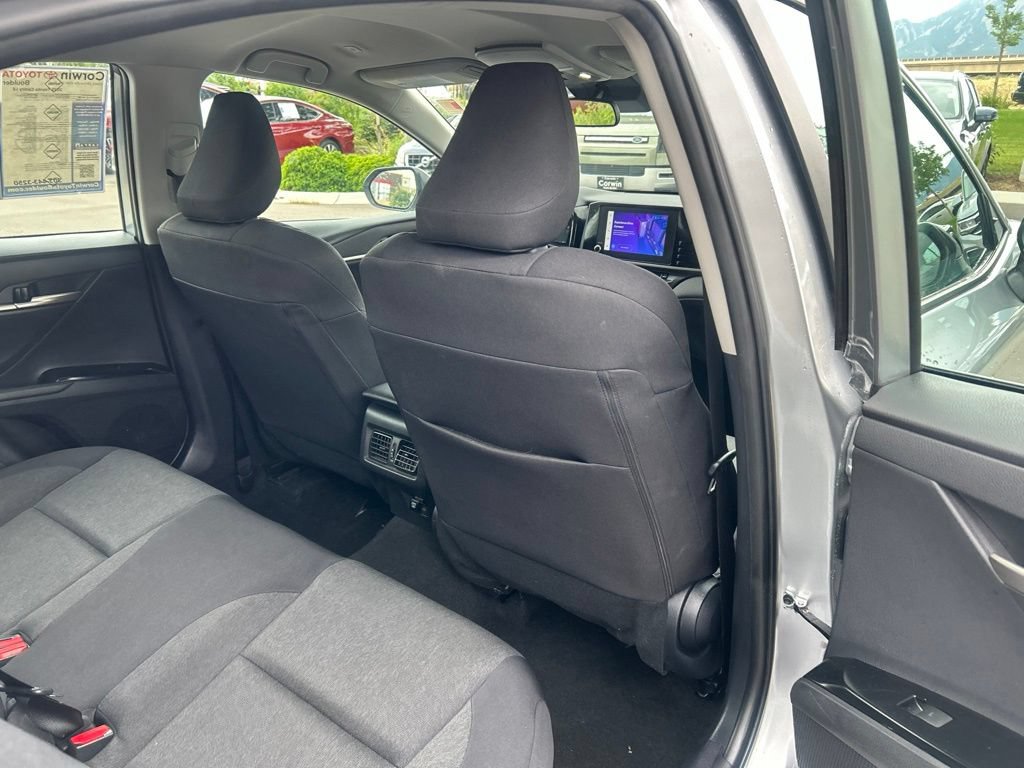 Used 2025 Toyota Camry LE FWD image 13