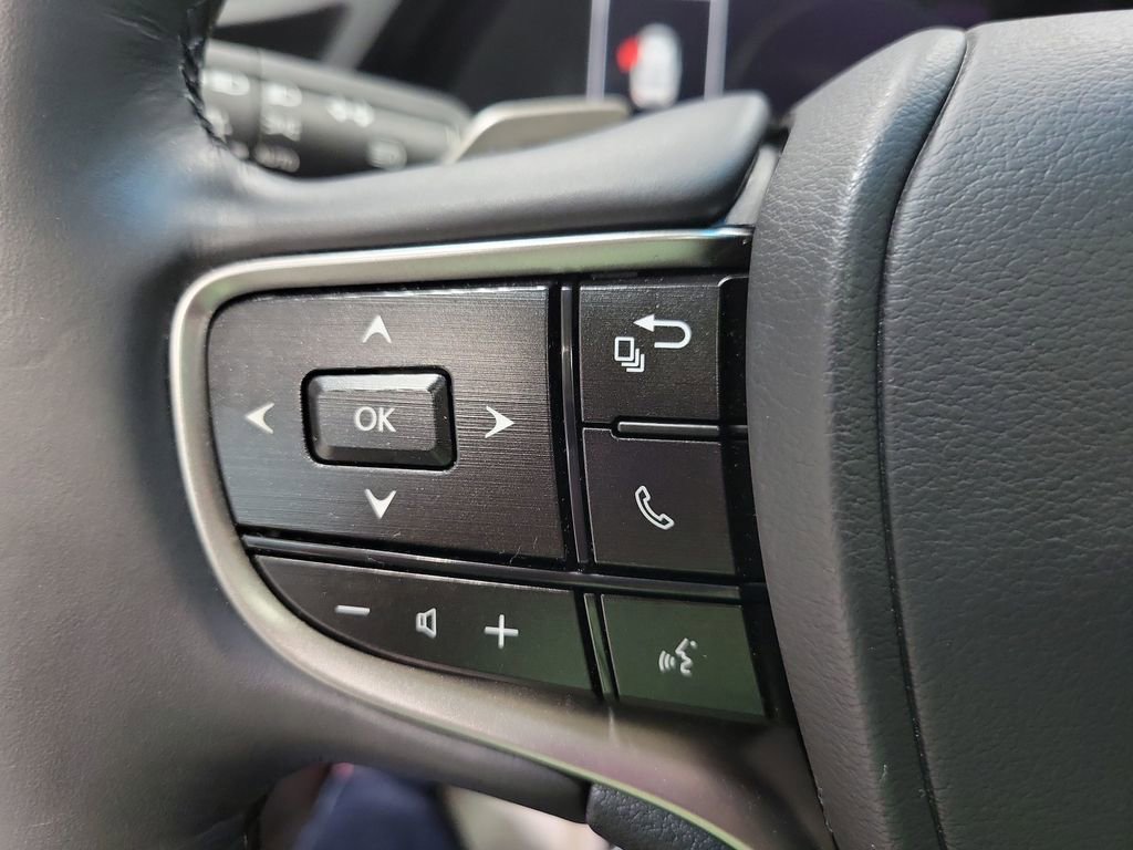 Used 2024 Lexus ES 300h w/ Premium Package FWD image 36