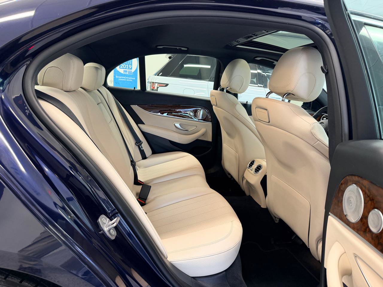 Used 2018 Mercedes-Benz E 300 image 27