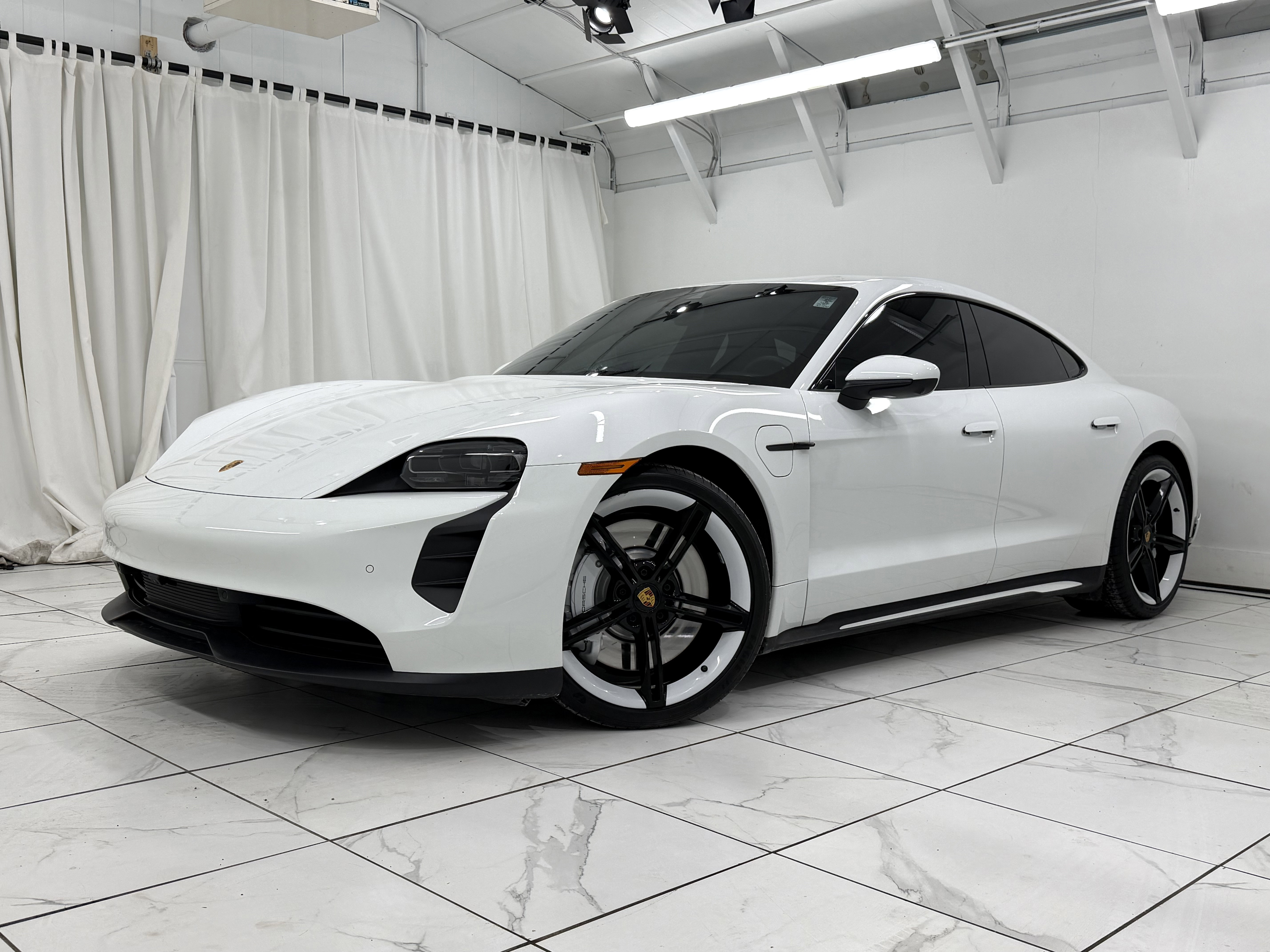 Certified 2023 Porsche Taycan 4S image 1