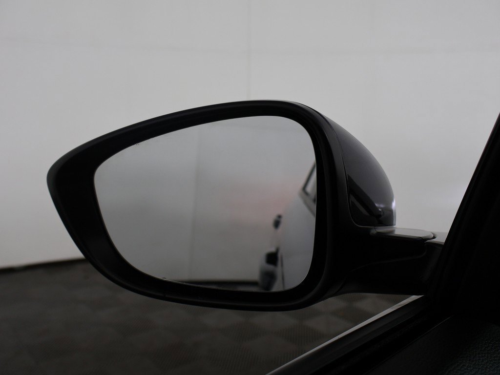 Certified 2025 Honda Accord LX image 33