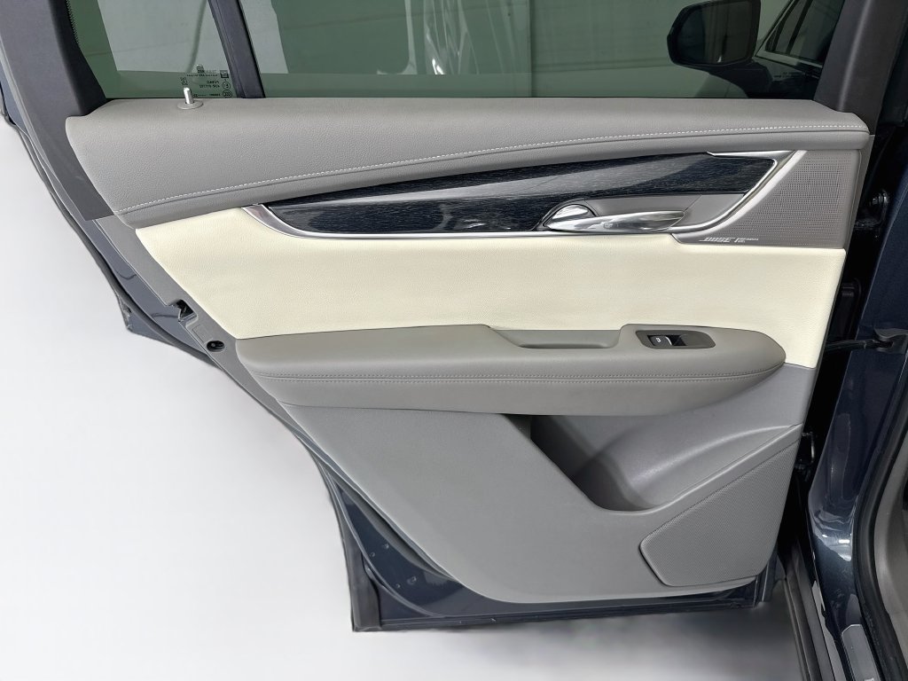 Used 2021 Cadillac XT6 Premium Luxury FWD image 26