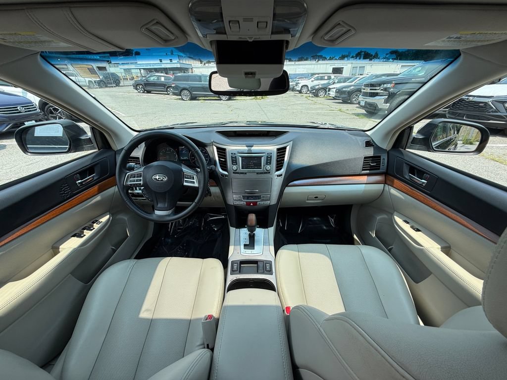 Used 2013 Subaru Outback 2.5i Limited w/ Moonroof Pkg AWD/4WD image 20