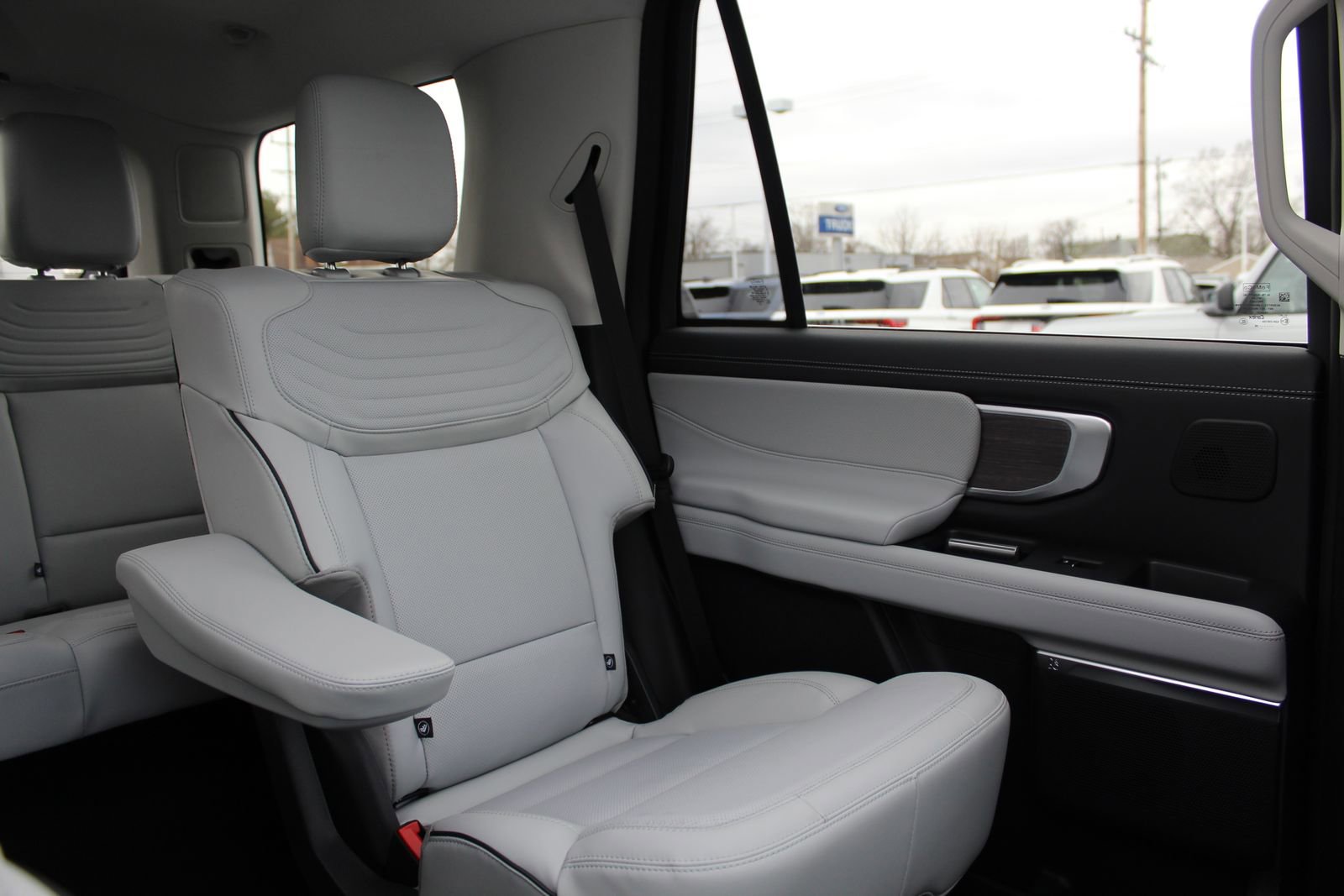 New 2026 Ford Expedition Platinum w/ Platinum Ultimate Package image 14