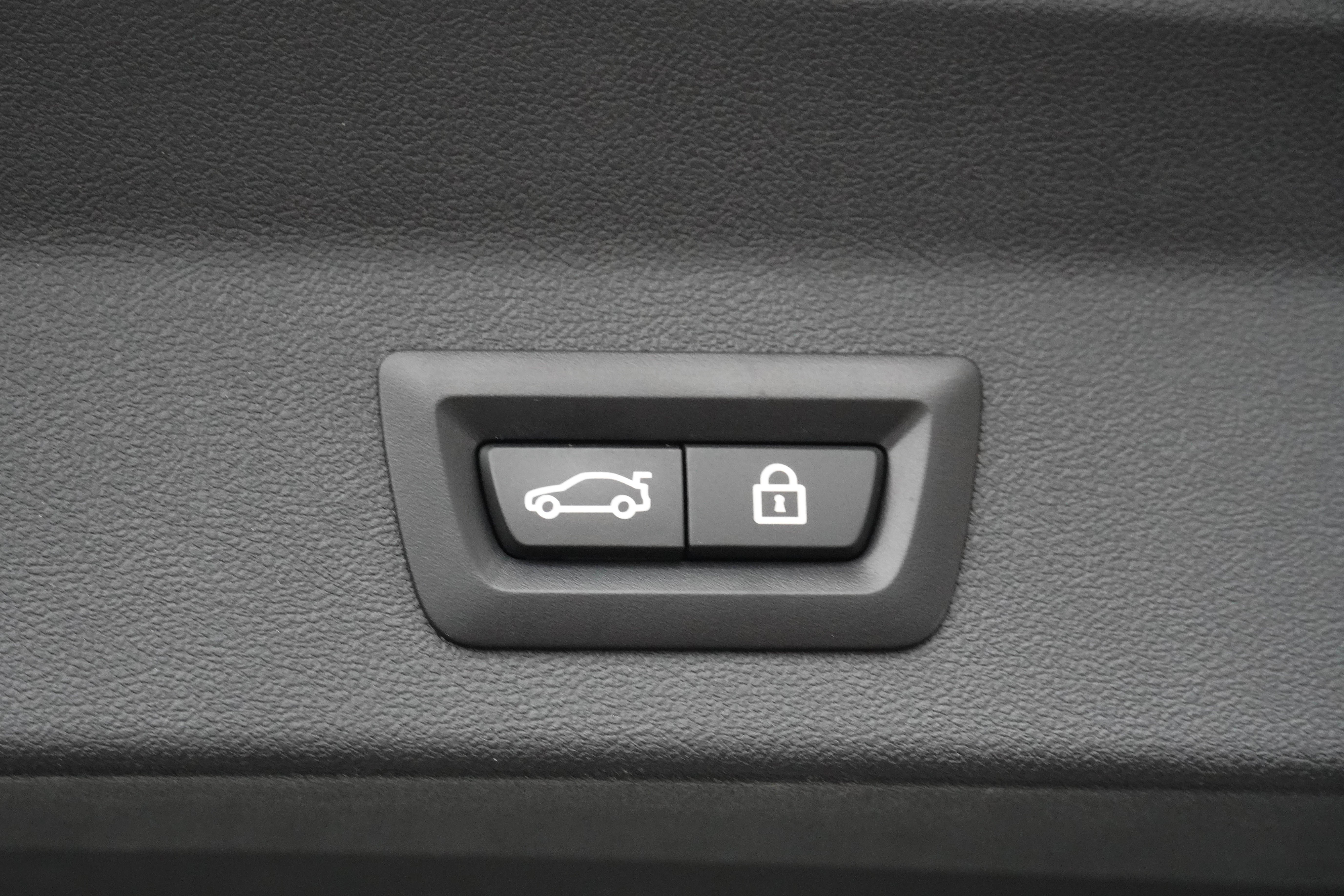 Certified 2023 BMW X3 sDrive30i w/ Convenience Package RWD image 38