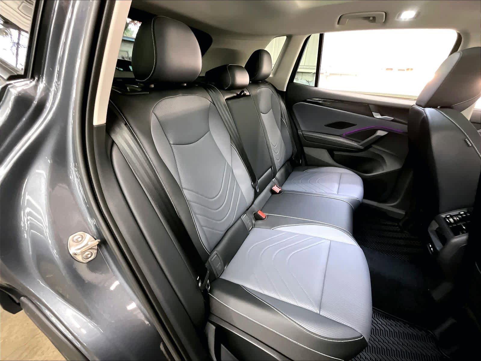 New 2026 Volkswagen Tiguan SE image 27